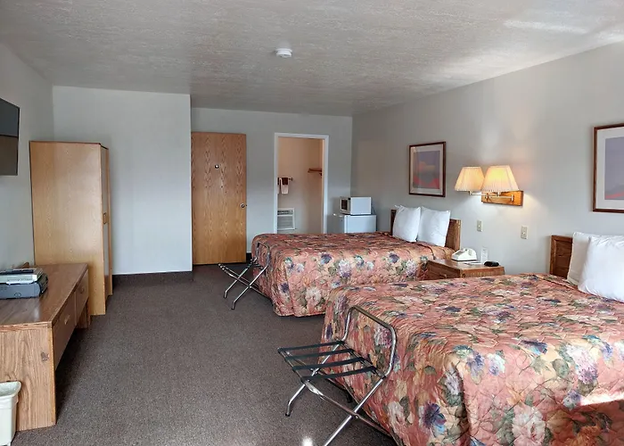 Aquarius Inn